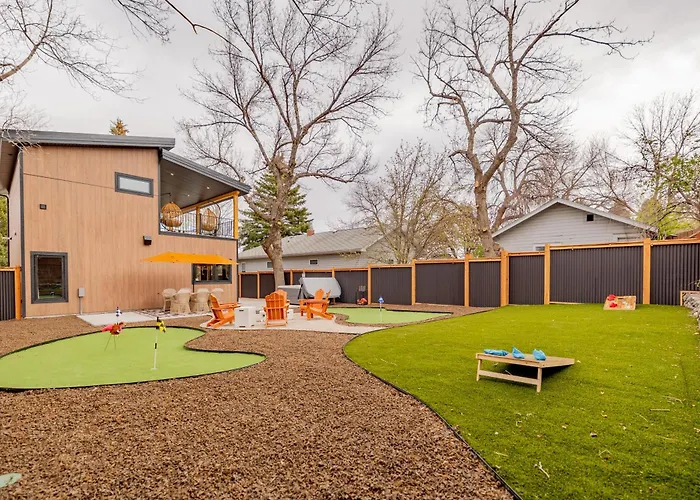 The Cowboy House- New Build 2 Blocks Off Main St - Cody